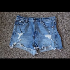 Abercrombie & Fitch curve love high rise mom shorts